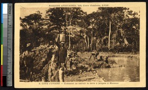 Men making bricks at Moousso, Ivory Coast, ca.1900-1930