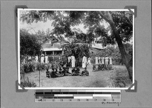 Congregation in Ipanya, Ipanya, Tanzania, 1905