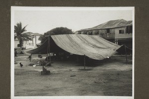 36C. Shelter at Ababio Square