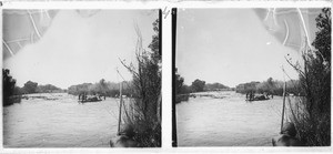 Dugouts of the missionaries Dieterlen and Brummer reaching the rapids of Kalé