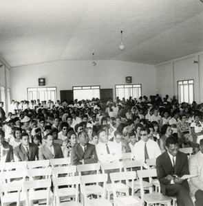 Inauguration of the Tahitian church of Noumea : the crowd attending the ceremony