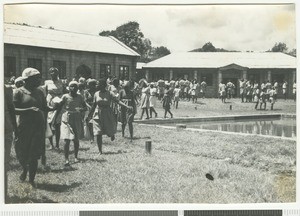 Girl boarders moving, Chogoria, Kenya, 1952