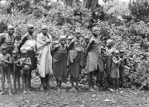 African women and children awaiting vaccination, Tanzania, ca.1893-1920