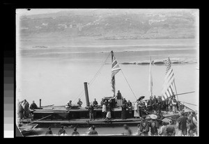 Embarking on a steamboat, Sichuan, China, ca.1900-1920