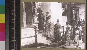 Procession of Buddhist priests, Sri Lanka, s.d