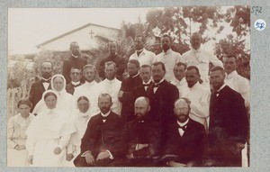 Group picture of missionaries and sisters, Tanzania, ca.1910-1914