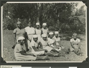 Female students, Kabete, Central province, Kenya, ca.1950