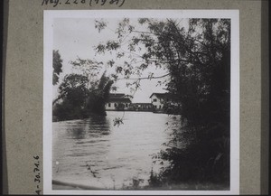 Fluss bei der Station Kayin mit Hochwasser