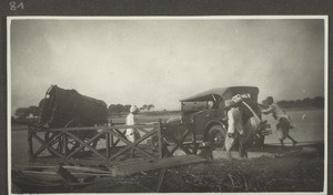 Beim Laden der Fähre auf dem Tungabhadra