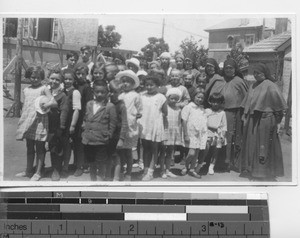 A Maryknoll Sister visits the Academy at Dalian, China, 1932