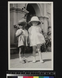 Portrait of Indian and English children, India, ca. 1930-1940