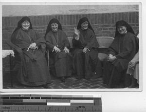 Maryknoll Sisters relaxing at Dalian, China, ca.1939