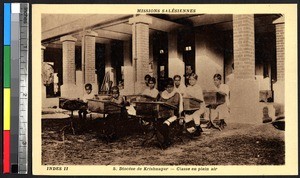 Children in an outdoor classroom, Krishnagar, India, ca.1920-1940