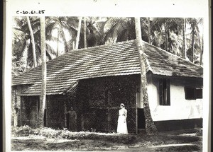 "Medical mission in India. Temporary womens' hospital in Kalikut with Sister Käthe and a bible woman