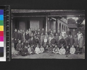 Pupils of the women's and girls' school at Yongchun, China, 1914