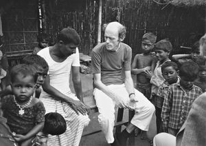 Bangladesh Lutheran Church/BLC. Missionary Jens Fischer-Nielsen in conversation with Ram Prosad