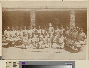 Class portrait, Mihecani, Mozambique, ca.1925