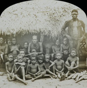 Village group, Congo, ca. 1900-1915