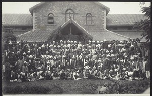 Mission High School (Grammar School) in Dharwar, with 15 teachers and 246 pupils