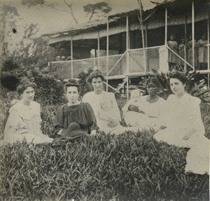 French missionary women, in Gabon