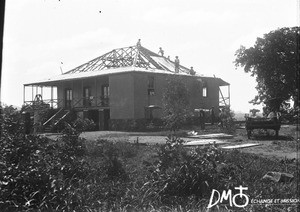 Mission house under construction, Kouroulene, South Africa, ca. 1901-1915