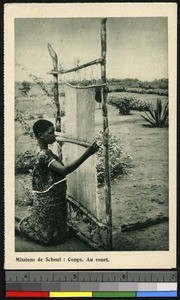 Woman weaving, Congo, ca.1920-1940