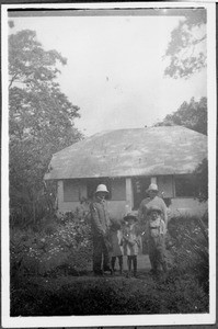 Missionary Pätzig with his family, Arusha, Tanzania, 1929