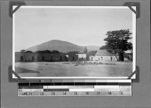 Yard of a hotel, Iringa, Tanzania, ca.1929-1930