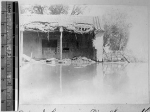 Ruined house after flood, Pang Chuang, Shandong, China, 1895