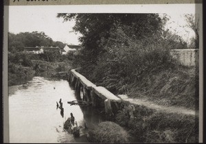 Narrow bridge near Longheu