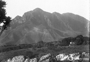 View of the Mamotsuiri from Shilouvane sanitarium, Shilouvane, South Africa, February, 1905