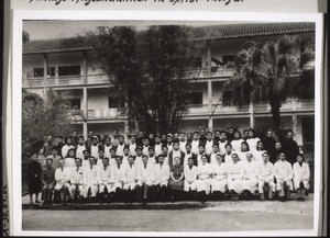 Dr Meister, Dr Wenger and the staff of the hospital in Moiyen