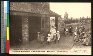 Outdoor playtime, Madagascar, ca.1920-1940