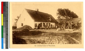 Lievens family and their farm house, India, ca.1920-1940