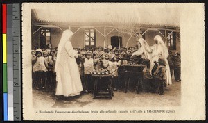 Children receive fruit, China, ca.1920-1940