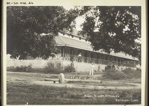 "Mission hospital in Bettiger (India) seen from the side."