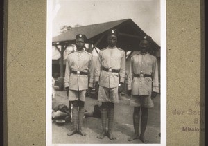 Policemen in Kumase (Gold Coast soldiers). (1929)