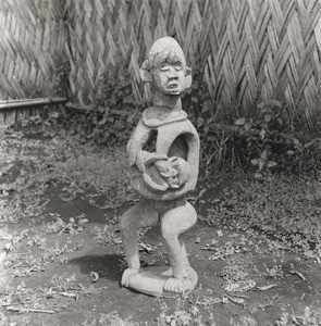 Bamileke statue, in Cameroon