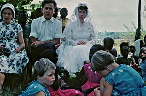 Kagera-regionen, Tanganyika (fra 1964 Tanzania). Missionærer Ingeborg Paaskesen og Jens Peter Møberg på deres bryllupsdag, 4. november 1962