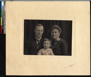 Emery Ward Ellis family, Tehchow, Shandong, China, ca. 1910