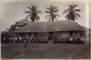 Comunity brother house 'under the palms'. Akropong