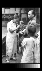 Smallpox vaccinations, Chengdu, Sichuan, China, ca.1942