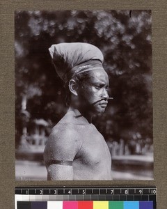 Portrait of man, Delena, Papua New Guinea, ca. 1905-1915