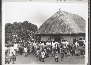 Dedicating the church in Mumfu (Banso)