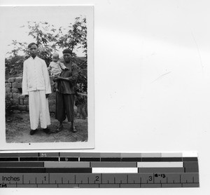 A Chinese family at Xinyi, China, 1937