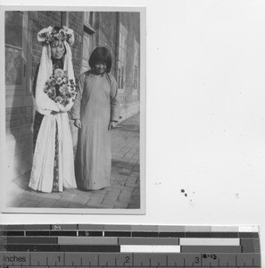 A bride and her sister in Fushun, China, 1940