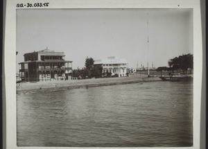 Suez am Eingang in den Kanal