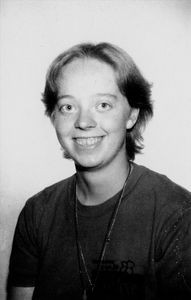 Britta Lind Pedersen. GEÅ/Giv et år-volontør i DMS/Danmission, september 1984-85. Arbejdsområder: Børne/ungdomsarbejde, formidling, udstillinger