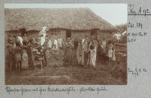 Sister Gesine with her infant school, Tanzania, ca.1909-1911