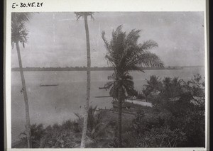 Strand von Bonaberi. (Von Bonaku aus gesehen.)